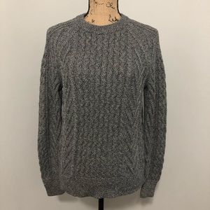 {GAP} Crew Neck Sweater